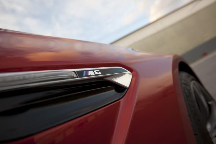  BMW M6 2013 года  (фото 76 из 88)